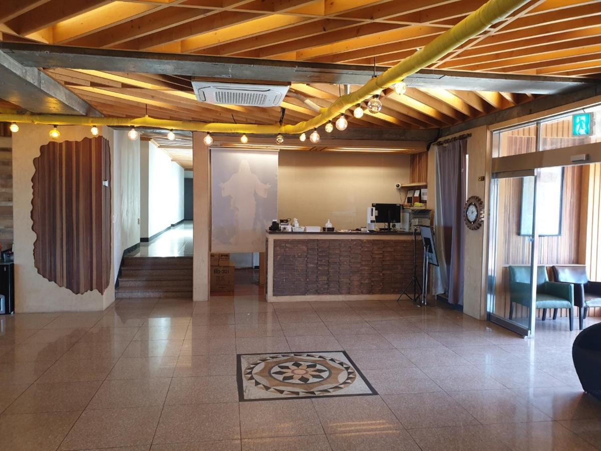 Castle Pool Resort Τζέτζου Εξωτερικό φωτογραφία