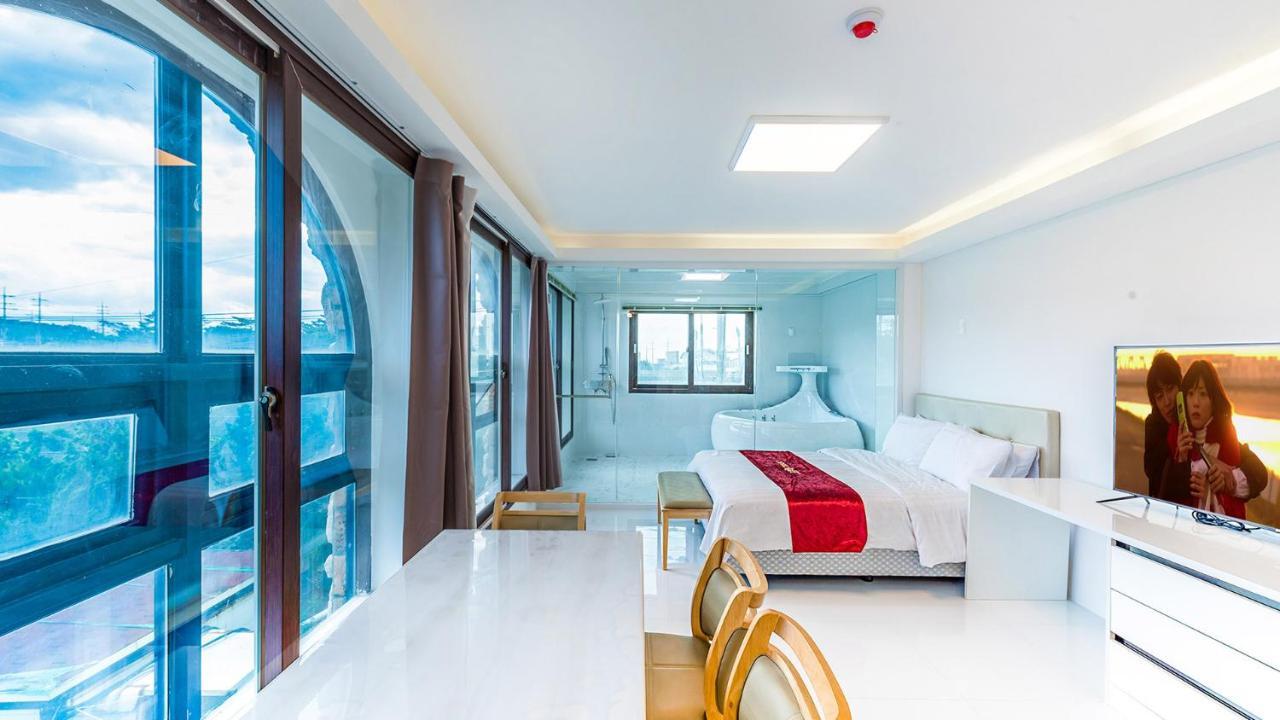 Castle Pool Resort Τζέτζου Εξωτερικό φωτογραφία